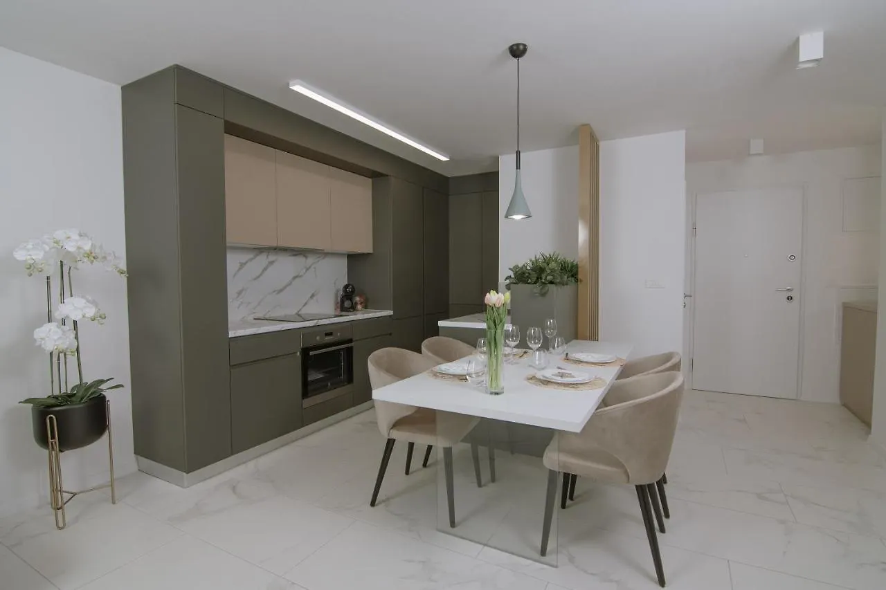 Apartments Adriatic Shell 2 Trogir Croatia