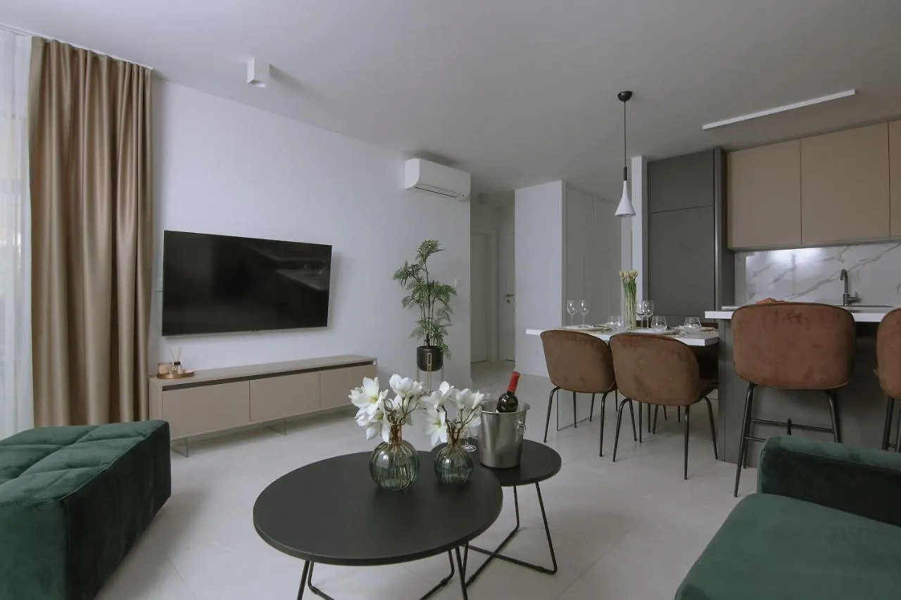 Apartments Adriatic Shell 2 Trogir 0*,
